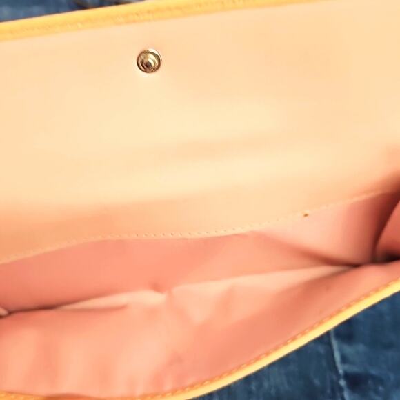 Coach Womens C Signature Canvas Beige & Cream Front Gold Turn Closure Wallet 8" - Picture 5 of 6